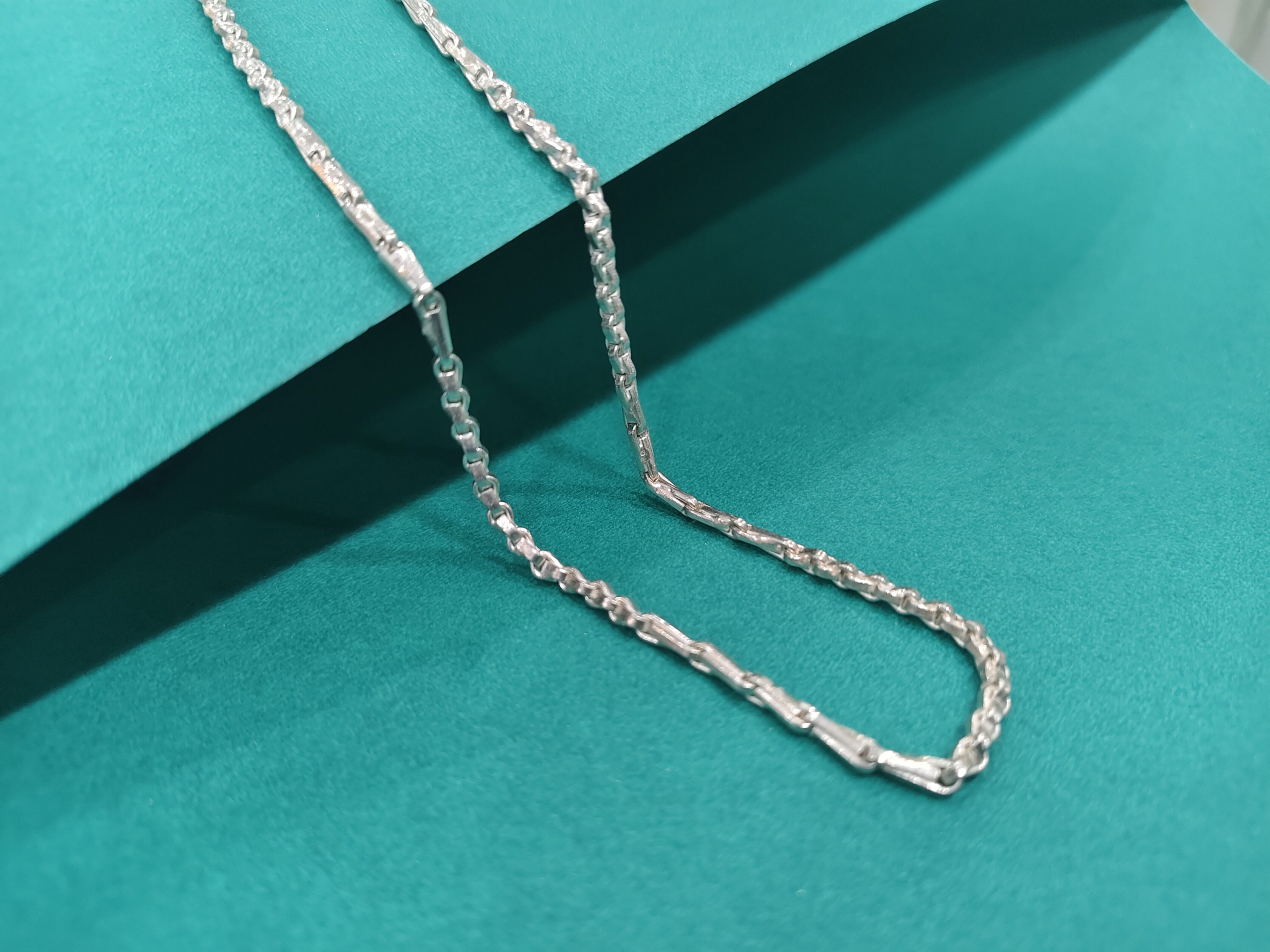 filter: 0; fileterIntensity: 0.0; filterMask: 0; captureOrientation: 0;
algolist: 0;
multi-frame: 1;
brp_mask:8;
brp_del_th:0.0008,0.0000;
brp_del_sen:0.1300,0.0000;
motionR: 0;
delta:null;
bokeh:0;
module: photo;hw-remosaic: false;touch: (0.41619077, 0.48178595);sceneMode: 7864320;cct_value: 0;AI_Scene: (-1, -1);aec_lux: 231.3772;aec_lux_index: 0;albedo:  ;confidence:  ;motionLevel: 0;weatherinfo: null;temperature: 38;